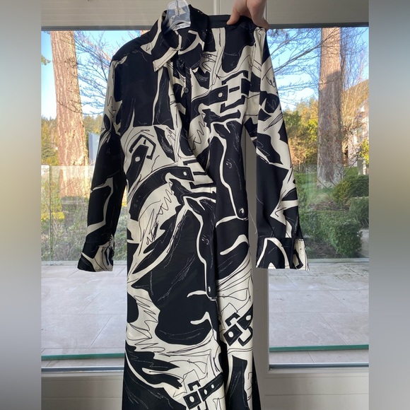 Cream and black patterned maxi dress - Picture 3 of 4